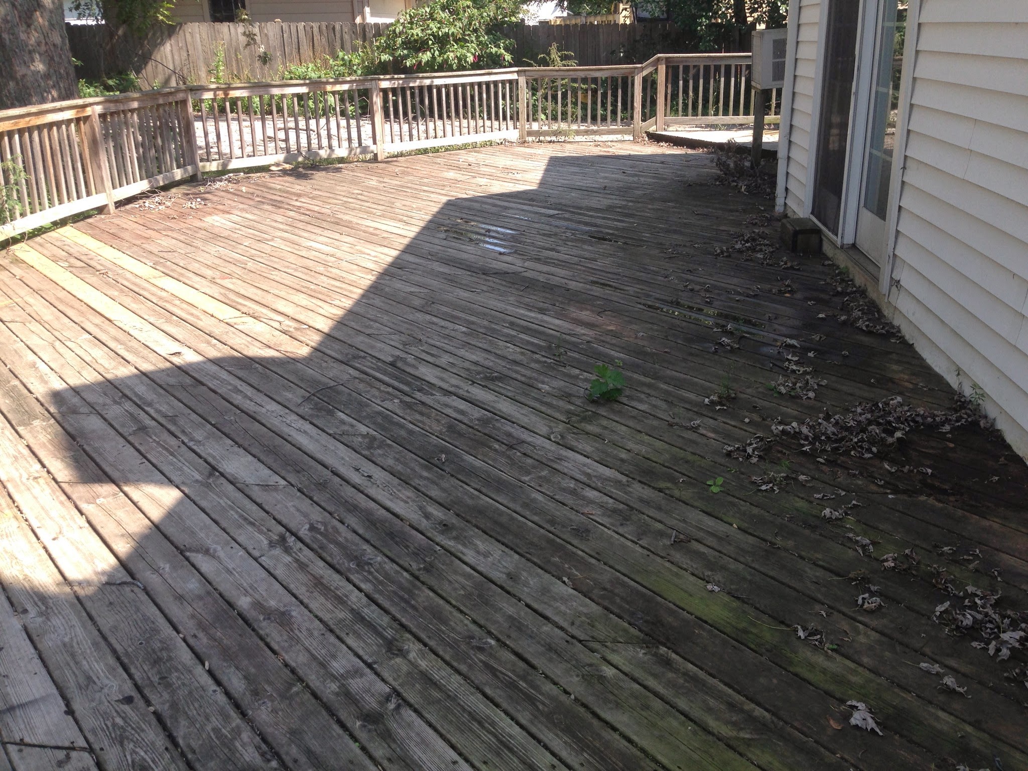 Deck Cleaning Service Chicago