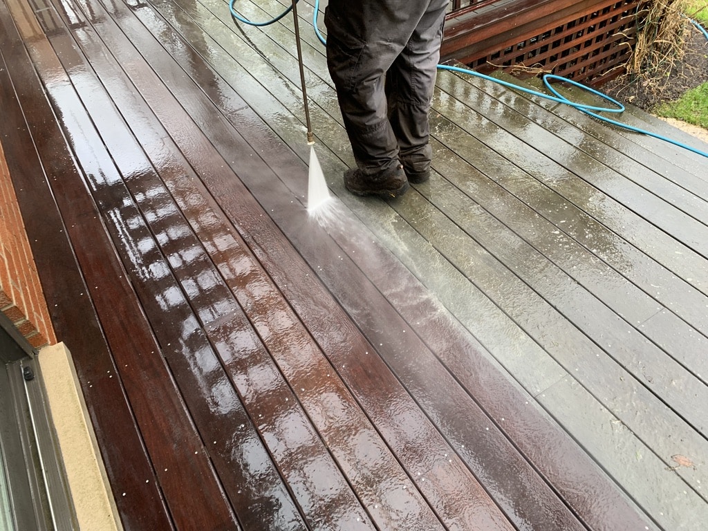 Deck Power Washing Chicago